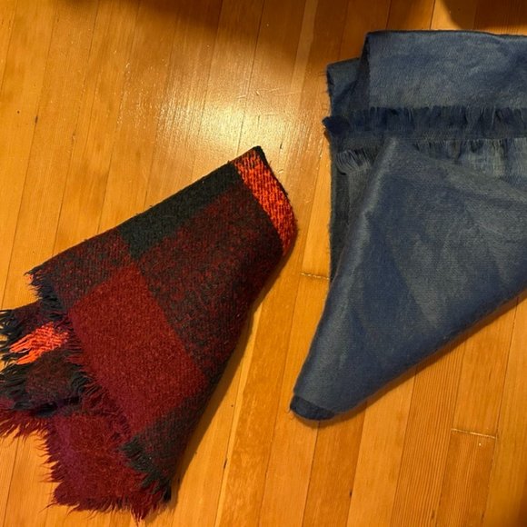 Scarves - Picture 1 of 1